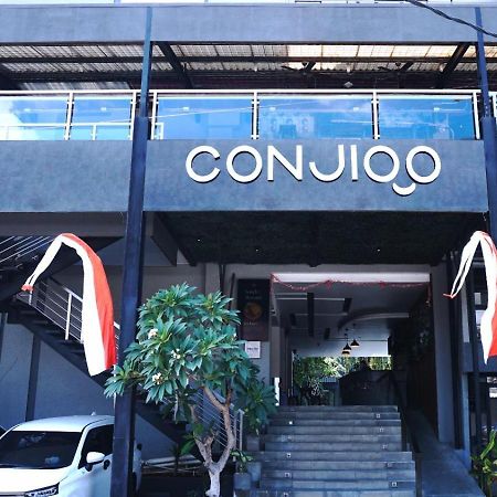 Legian Conjioo Hotel Kuta Managed By Mhm מראה חיצוני תמונה