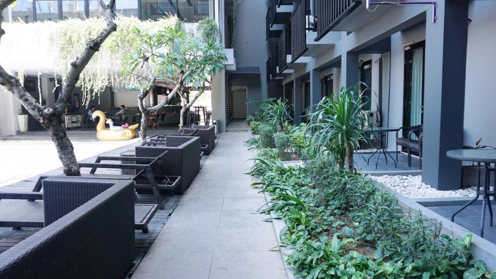 Legian Conjioo Hotel Kuta Managed By Mhm מראה חיצוני תמונה