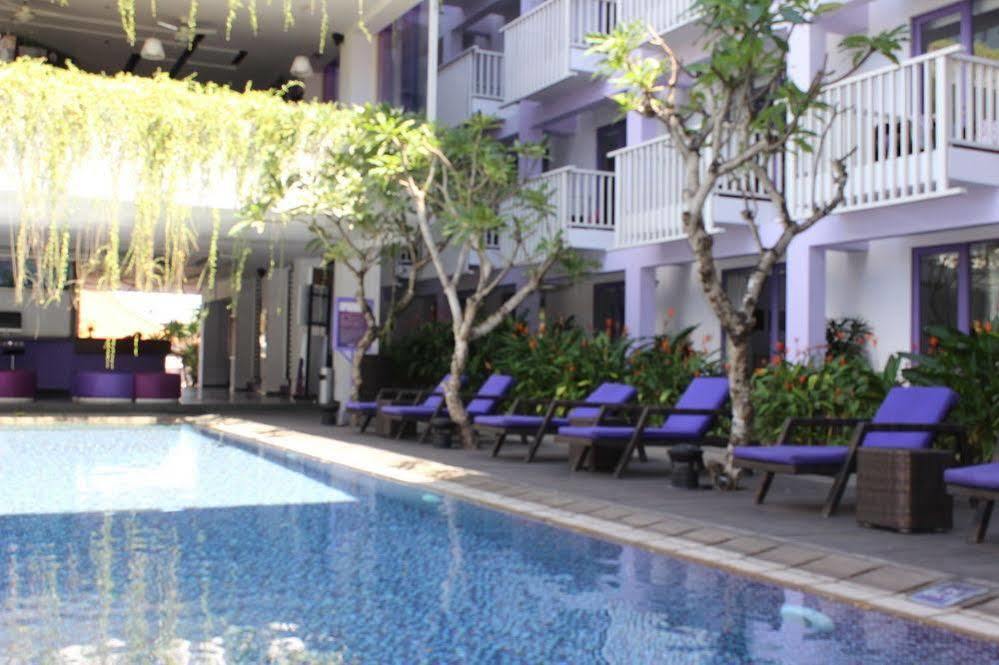 Legian Conjioo Hotel Kuta Managed By Mhm מראה חיצוני תמונה